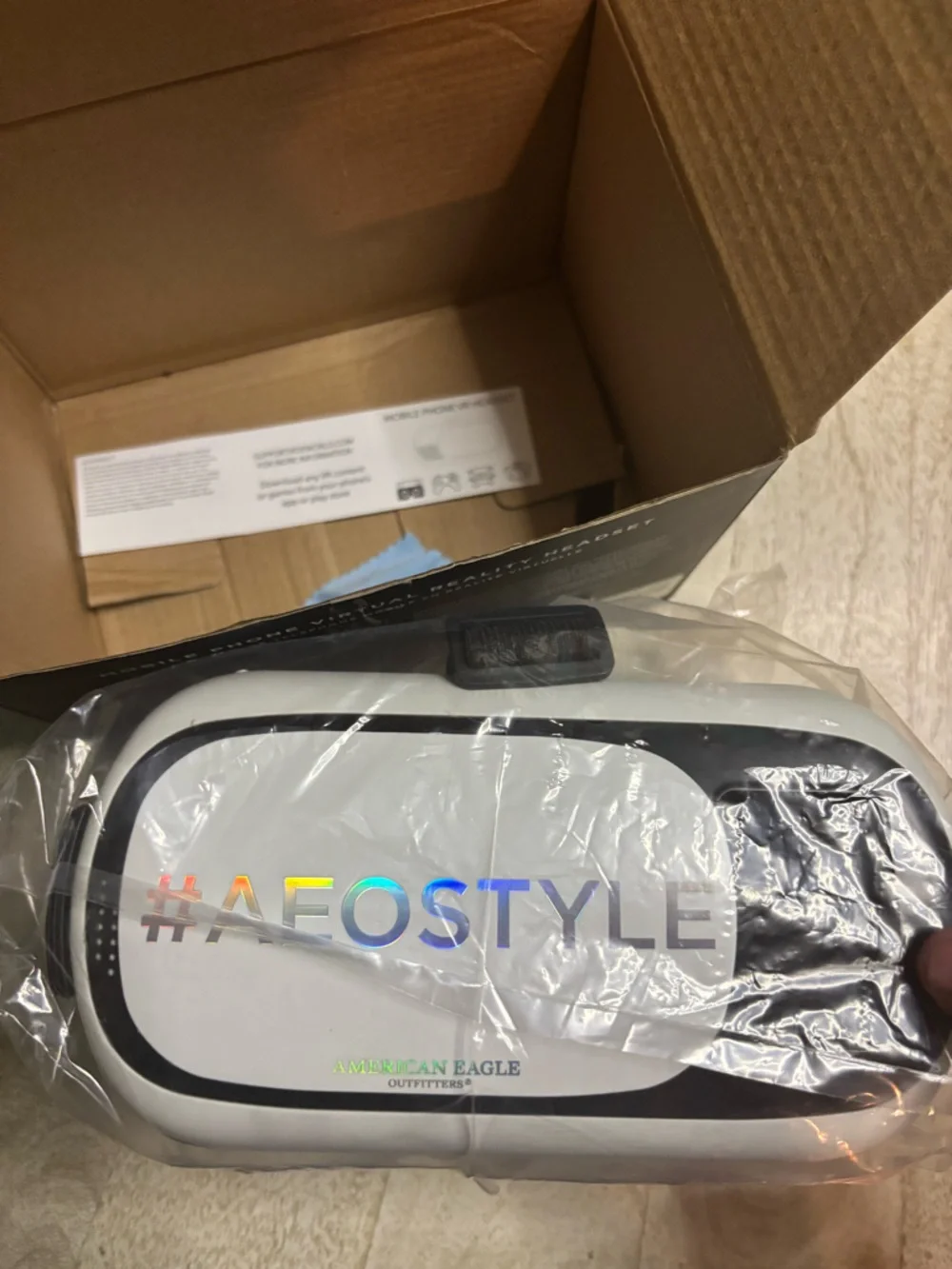 American Eagle Outfitters Black Mobile Phone VR Headset Boxed